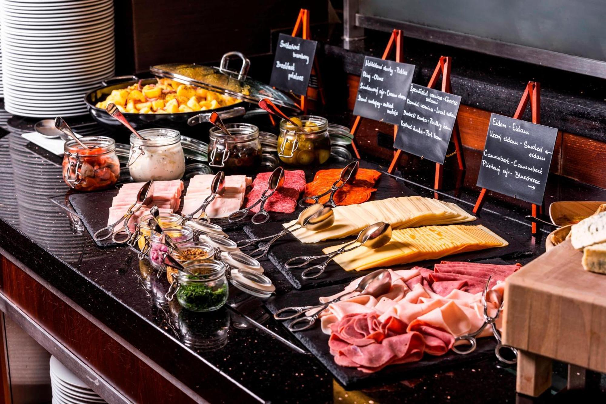 מלון Courtyard By Marriott