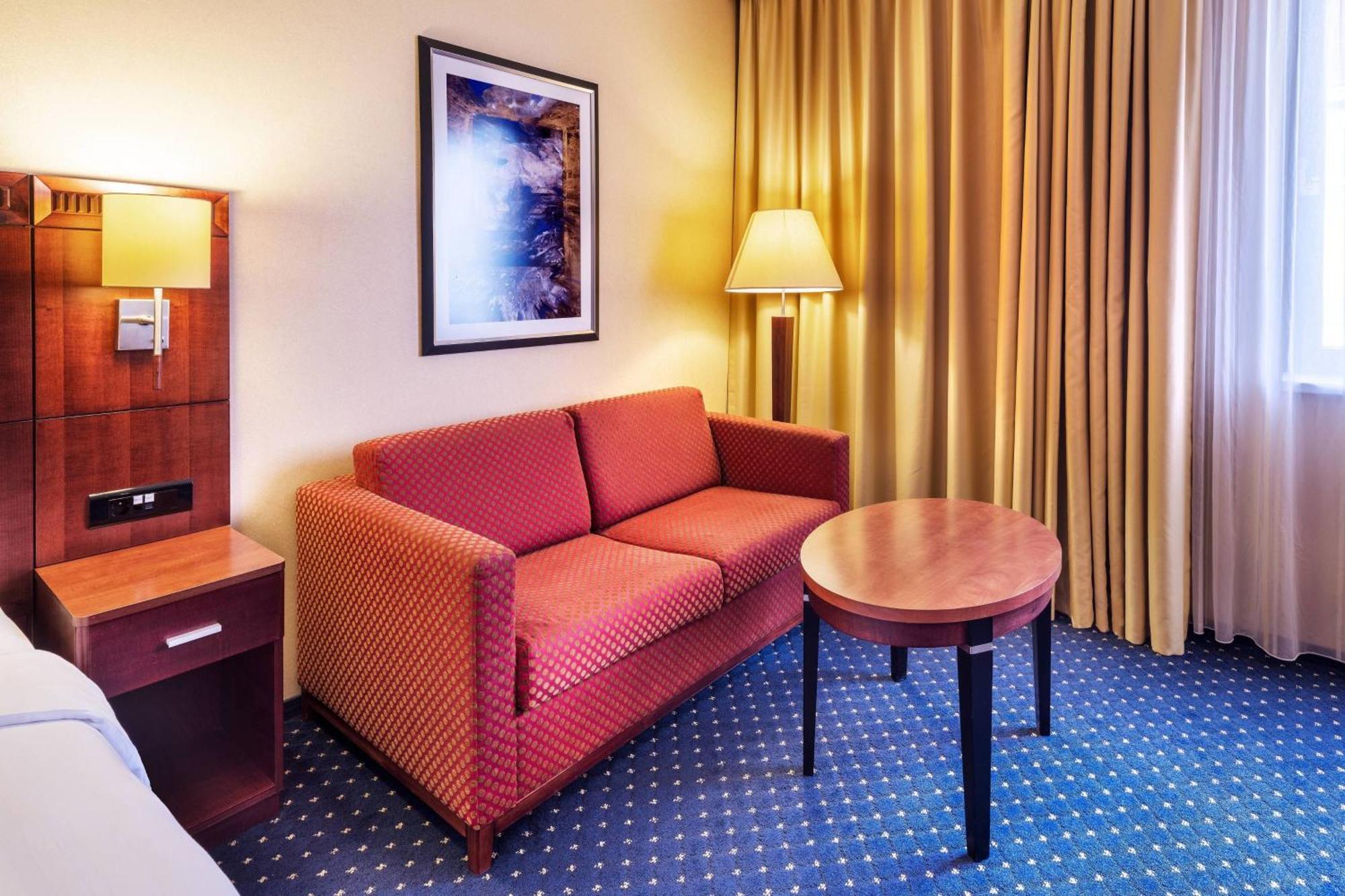 Courtyard By Marriott 4*