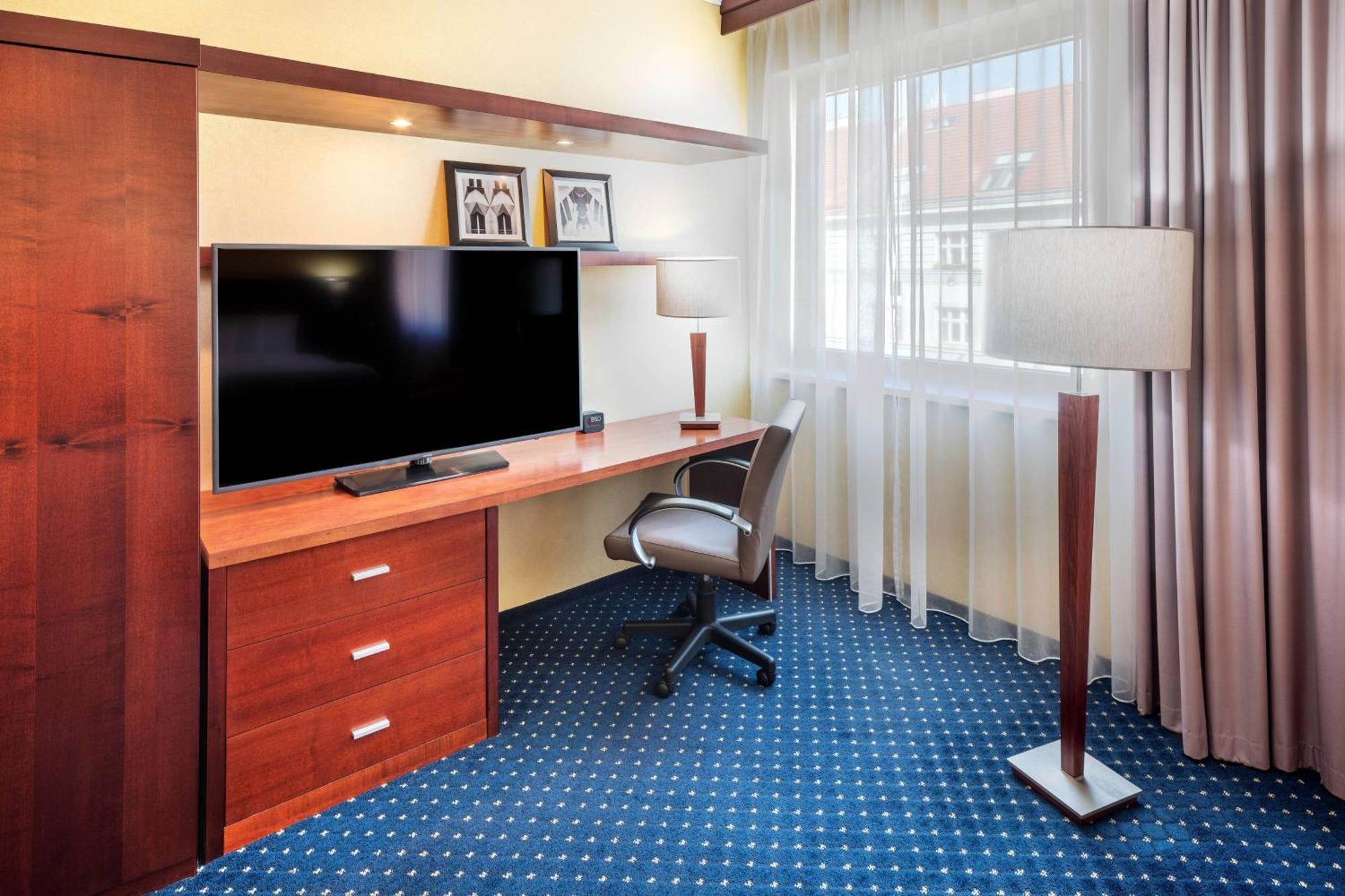 Courtyard By Marriott